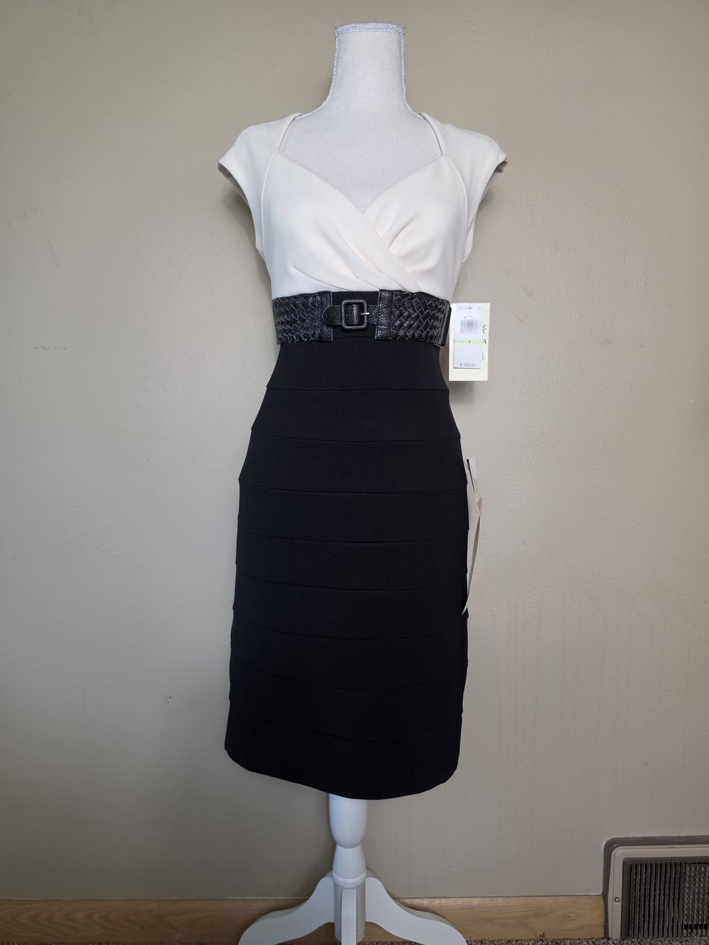 Sangria Black & Ivory Belted Sheath Dress | Size 4 | NWT Career Cocktail Dress